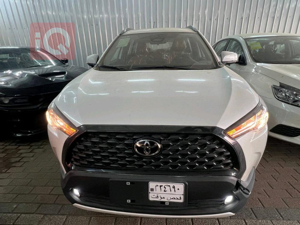 تۆیۆتا کۆرۆلا کرۆس